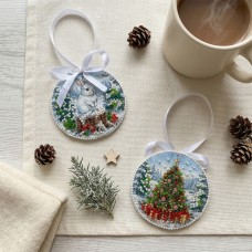 Decoration By the Christmas Tree (Winter tale)