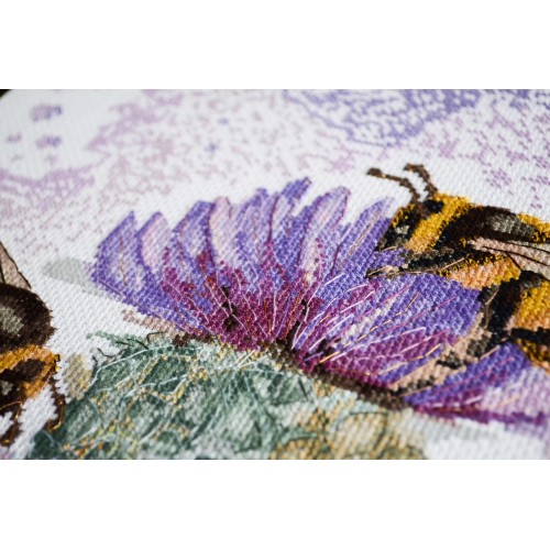 Cross-stitch kits Hunting for nectar (Deco Scenes)