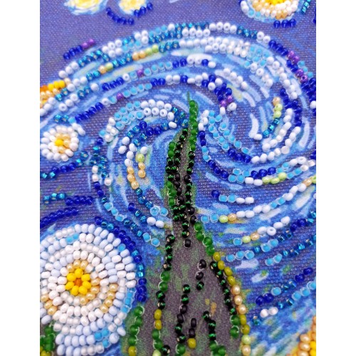 Mid-sized bead embroidery kit Cypress moon