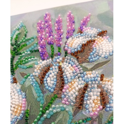 Mid-sized bead embroidery kit Gentle dream