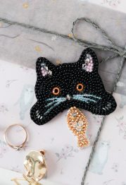 Christmas Ornament Bead Embroidery Kit "Good catch"