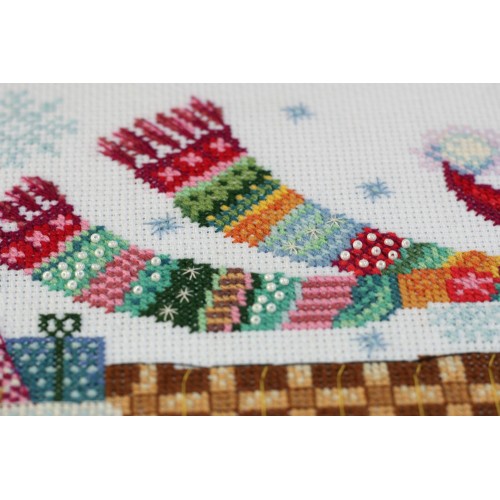 Cross-stitch kits I am feeling a holiday, AH-043 by Abris Art - buy online! ✿ Fast delivery ✿ Factory price ✿ Wholesale and retail ✿ Purchase Big kits for cross stitch embroidery