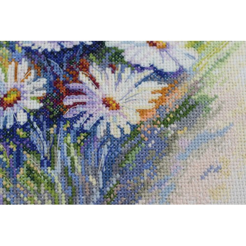 Cross-stitch kits Watercolour camomiles, AH-054 by Abris Art - buy online! ✿ Fast delivery ✿ Factory price ✿ Wholesale and retail ✿ Purchase Big kits for cross stitch embroidery
