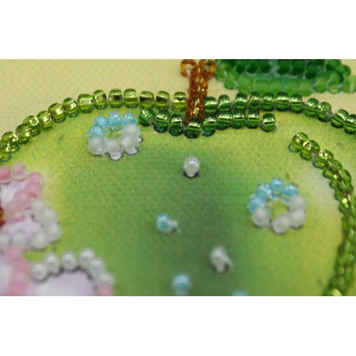 Magnets Bead embroidery kit Apple, AMA-012 by Abris Art - buy online! ✿ Fast delivery ✿ Factory price ✿ Wholesale and retail ✿ Purchase Kits for embroidery magnets with beads on canvas