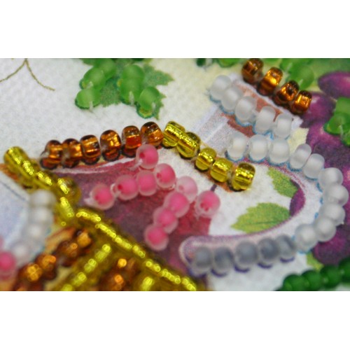 Magnets Bead embroidery kit Isabella, AMA-020 by Abris Art - buy online! ✿ Fast delivery ✿ Factory price ✿ Wholesale and retail ✿ Purchase Kits for embroidery magnets with beads on canvas
