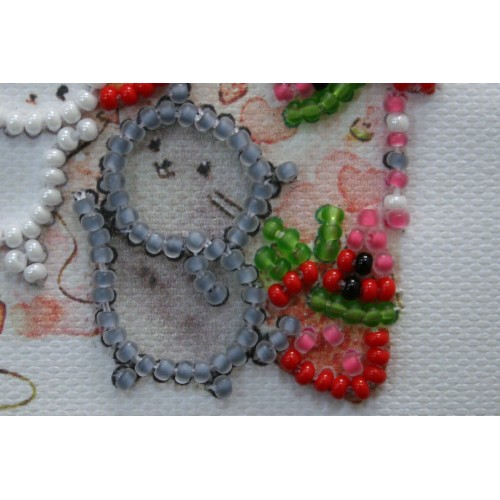 Magnets Bead embroidery kit Kittens in strawberry, AMA-144 by Abris Art - buy online! ✿ Fast delivery ✿ Factory price ✿ Wholesale and retail ✿ Purchase Kits for embroidery magnets with beads on canvas