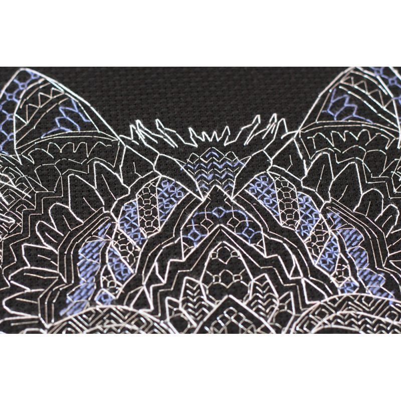 Cross Stitch Kit "Silver wolf"