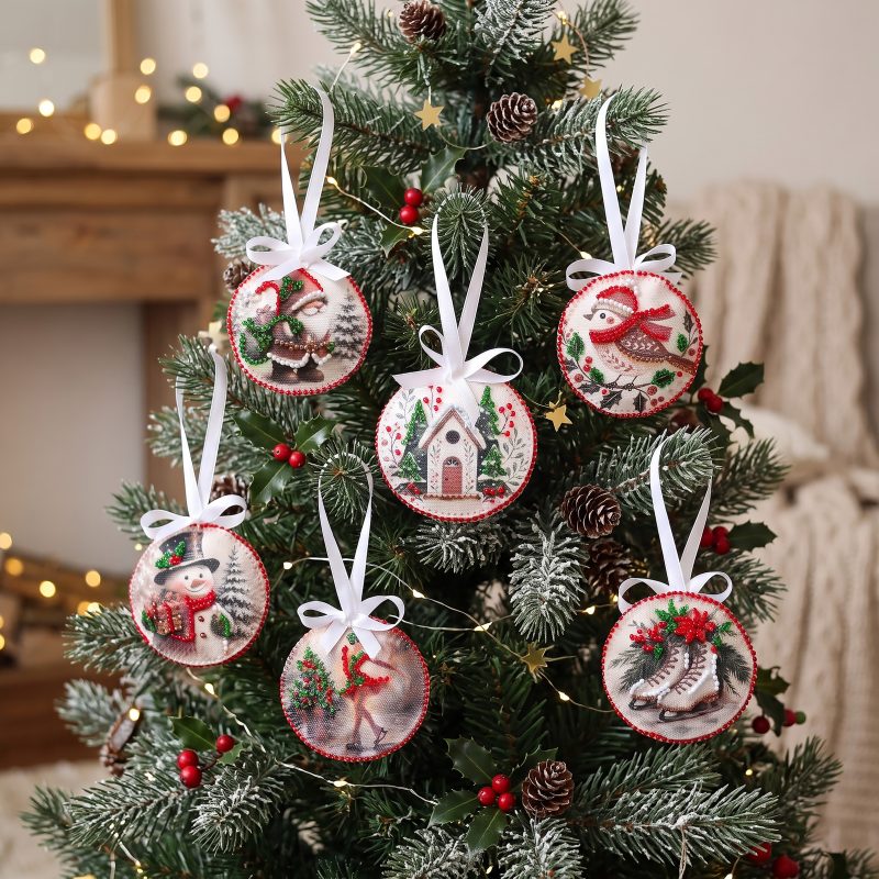 Christmas Ornament Bead Embroidery Kit "Dance on Ice"