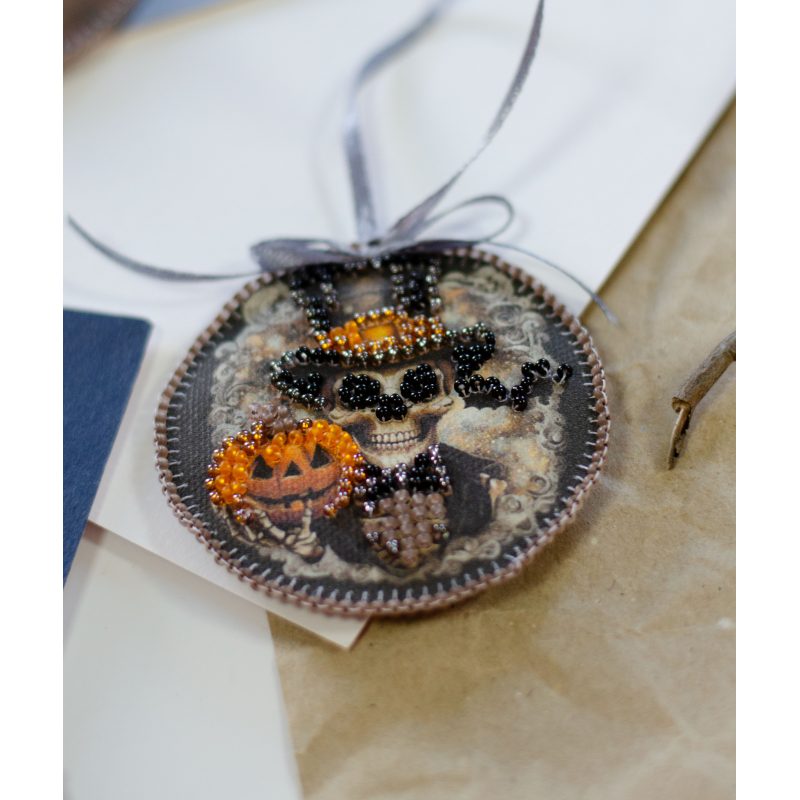 Christmas Ornament Bead Embroidery Kit "Midnight Horrors"