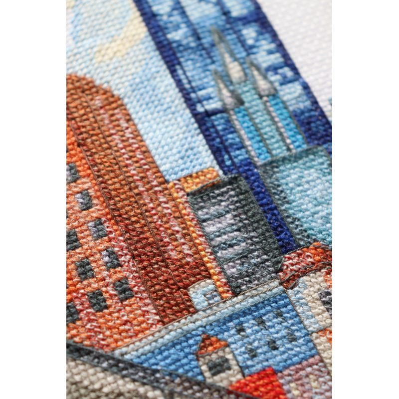 Cross Stitch Kit "Big city life"