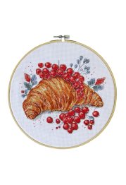 Cross Stitch Kit "Redcurrant Croissant"
