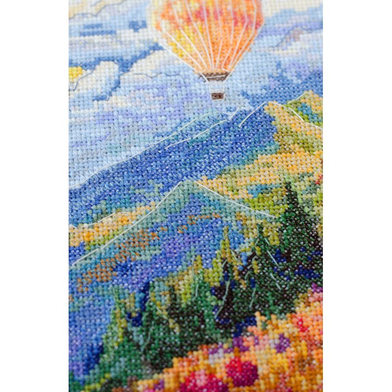 Cross Stitch Kit "Flight towards the sun"