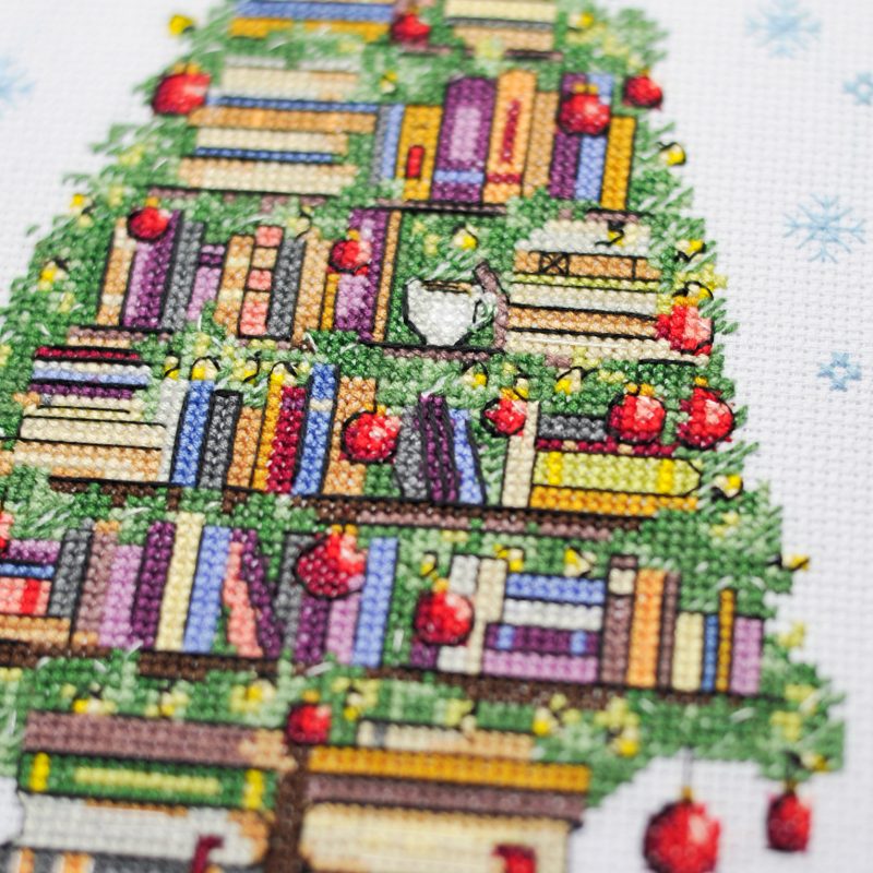 Cross Stitch Kit "Reader's Christmas tree"