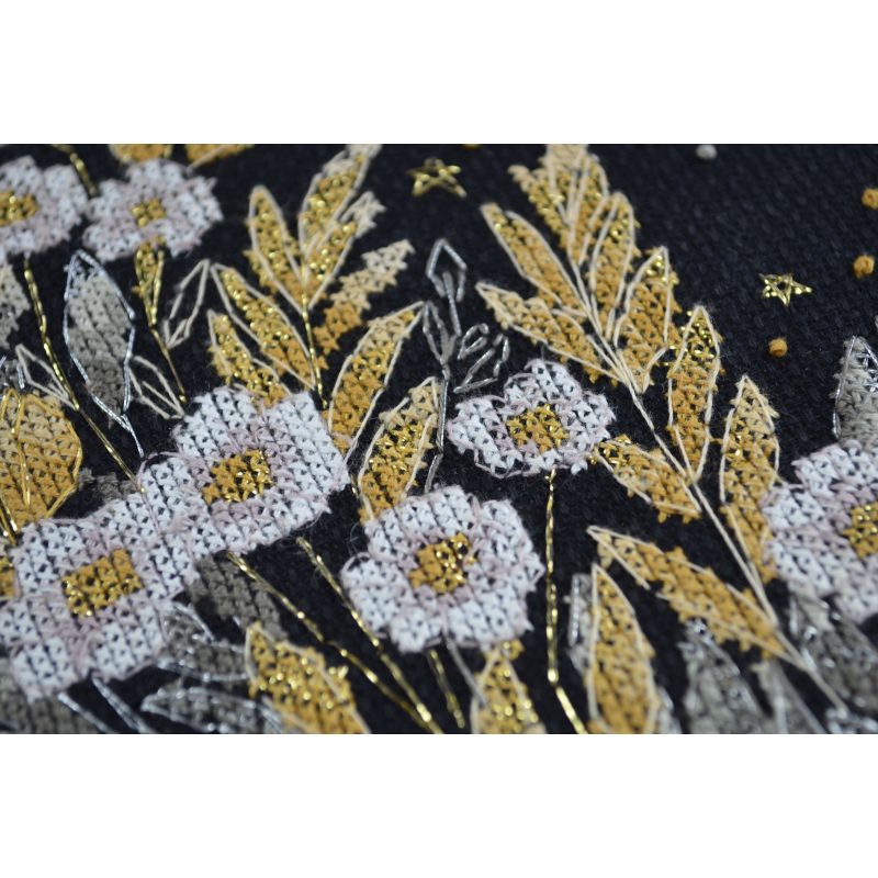 Cross Stitch Kit "Shine from the starlight"