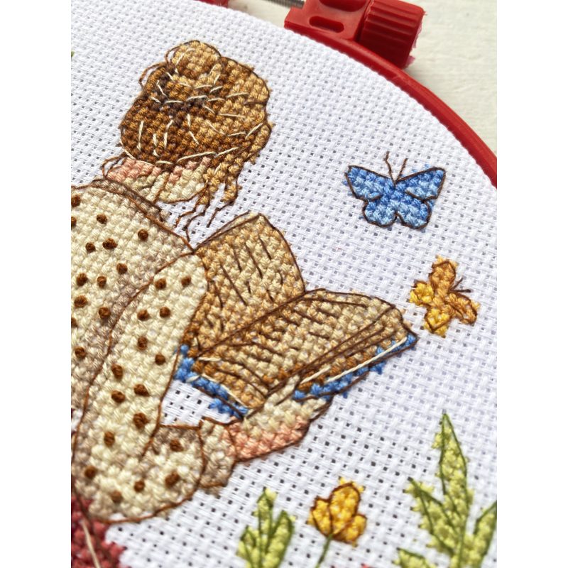 Cross Stitch Kit "Unfinished story"