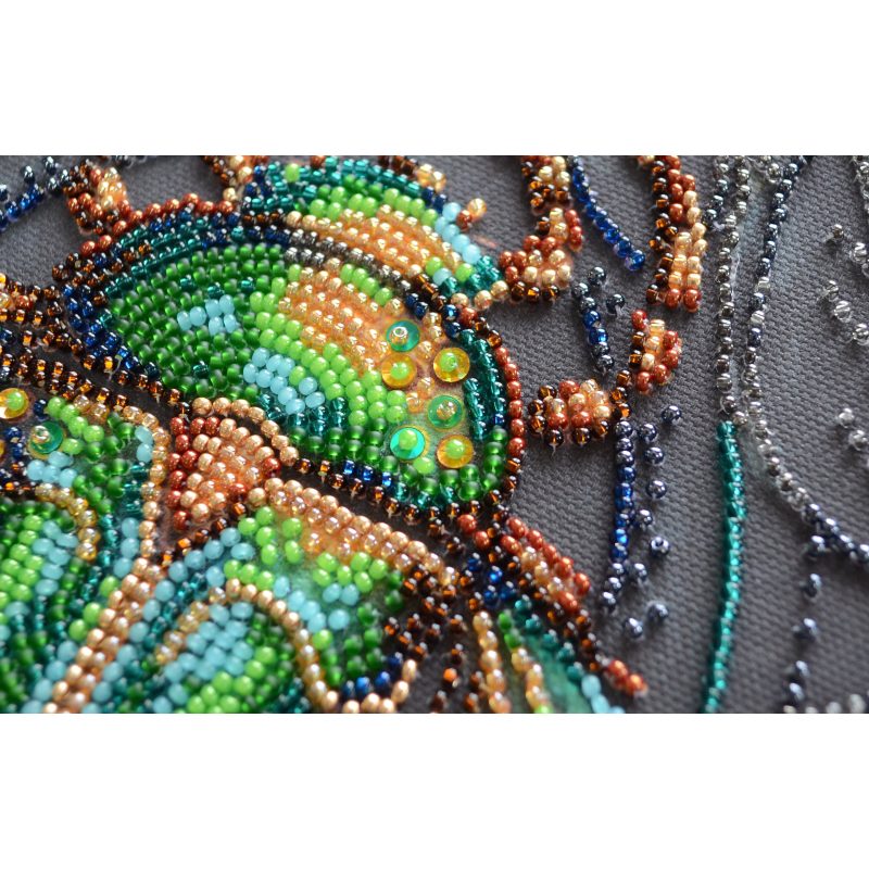 Midi Bead Embroidery Kit on Art Canvas "Emerald beetle"