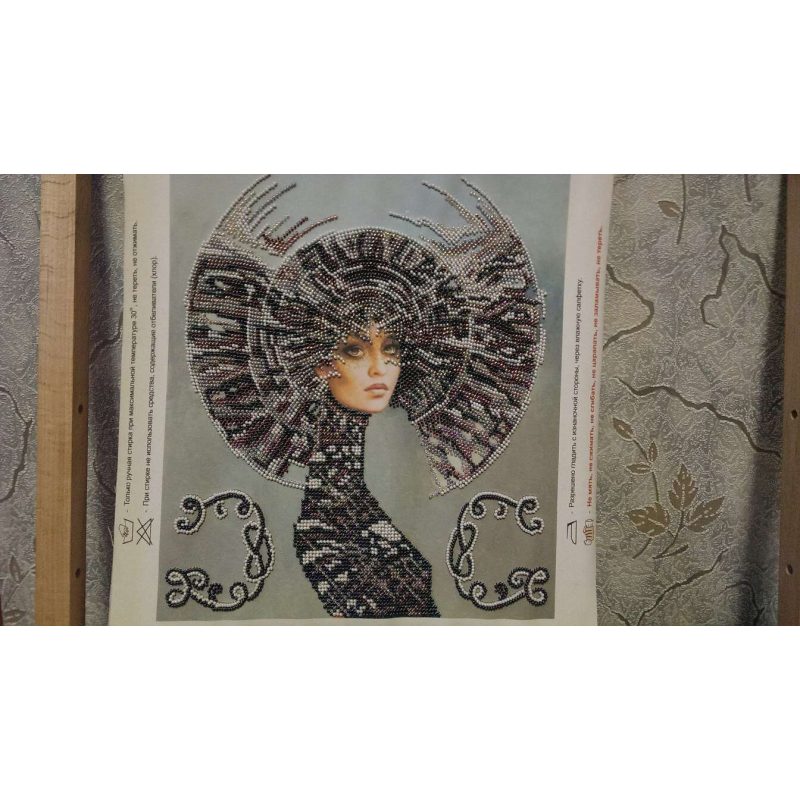 Bead Embroidery Kit on Art Canvas "Selena"