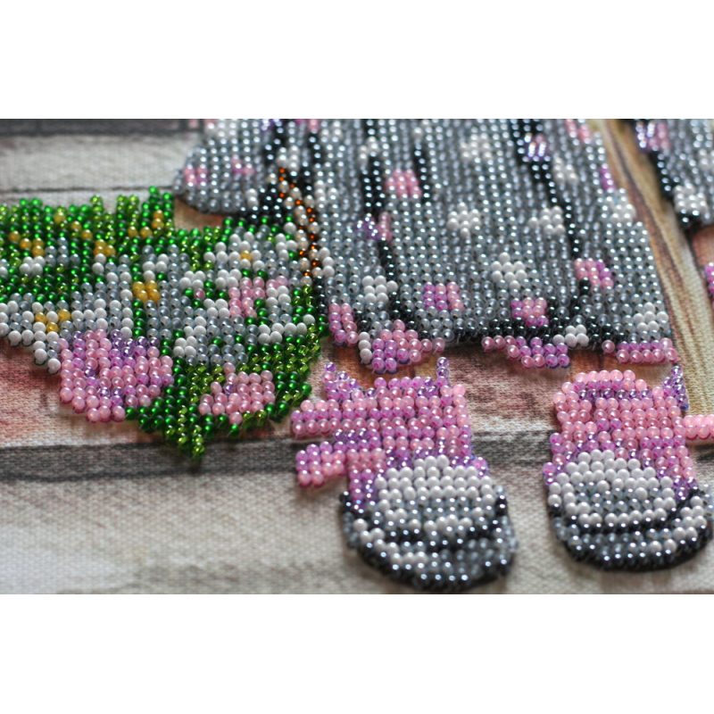 Bead Embroidery Kit on Art Canvas "Having a dessert"