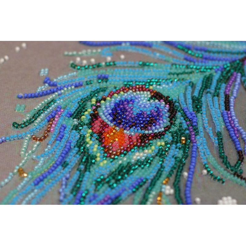Bead Embroidery Kit on Art Canvas "Royal gaze"