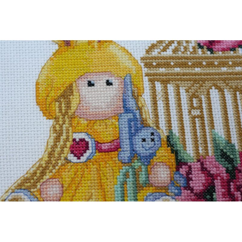 Cross Stitch Kit "Dolly"