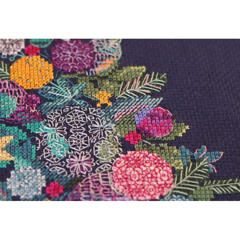 Cross Stitch Kit "Christmas tree"