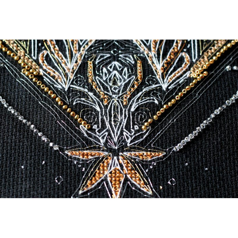 Cross Stitch Kit "Night moth"