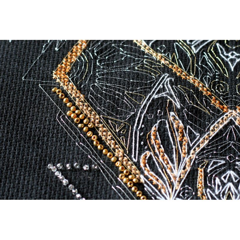 Cross Stitch Kit "Night moth"