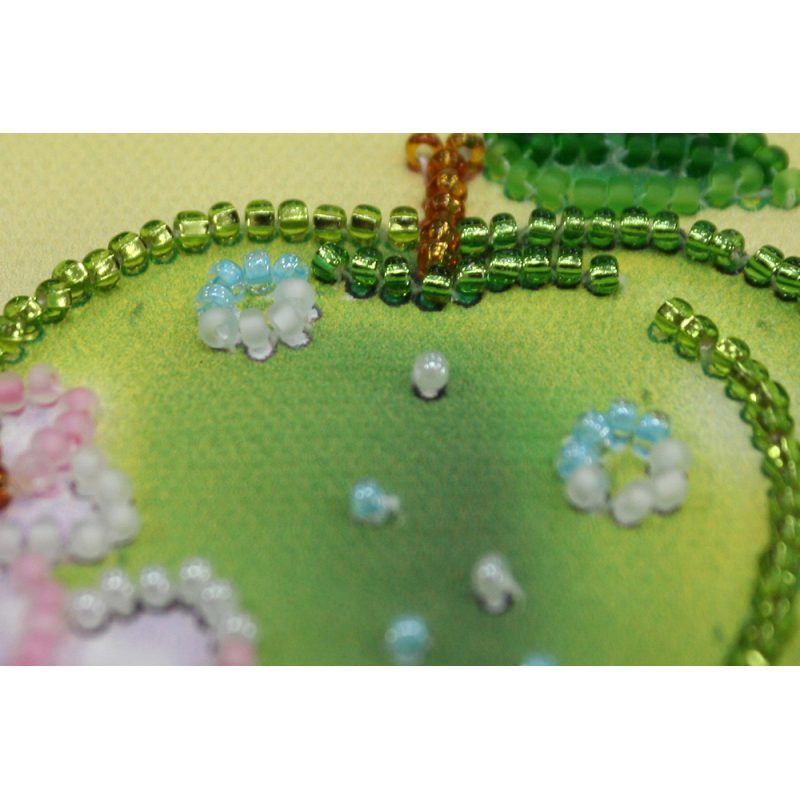 Bead Embroidery Magnet Kit "Apple"