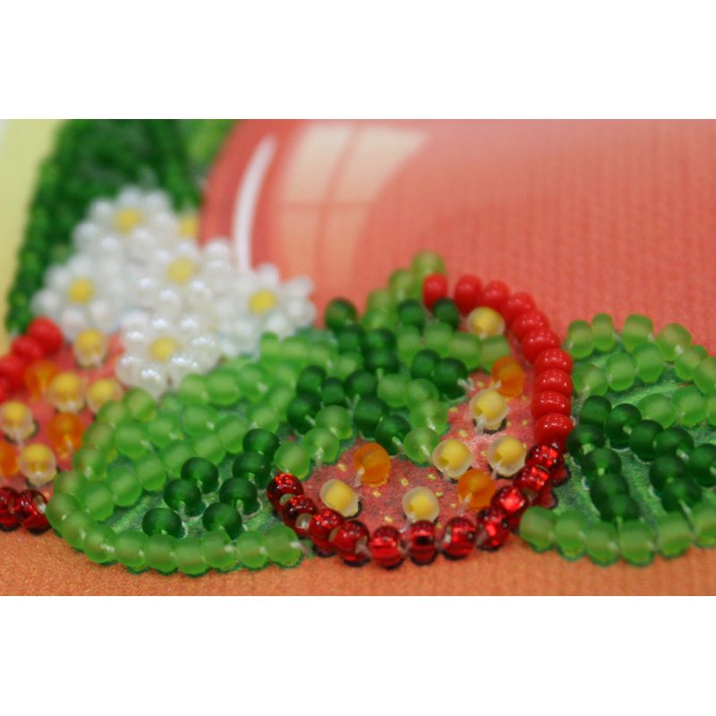 Bead Embroidery Magnet Kit "Wild strawberry"