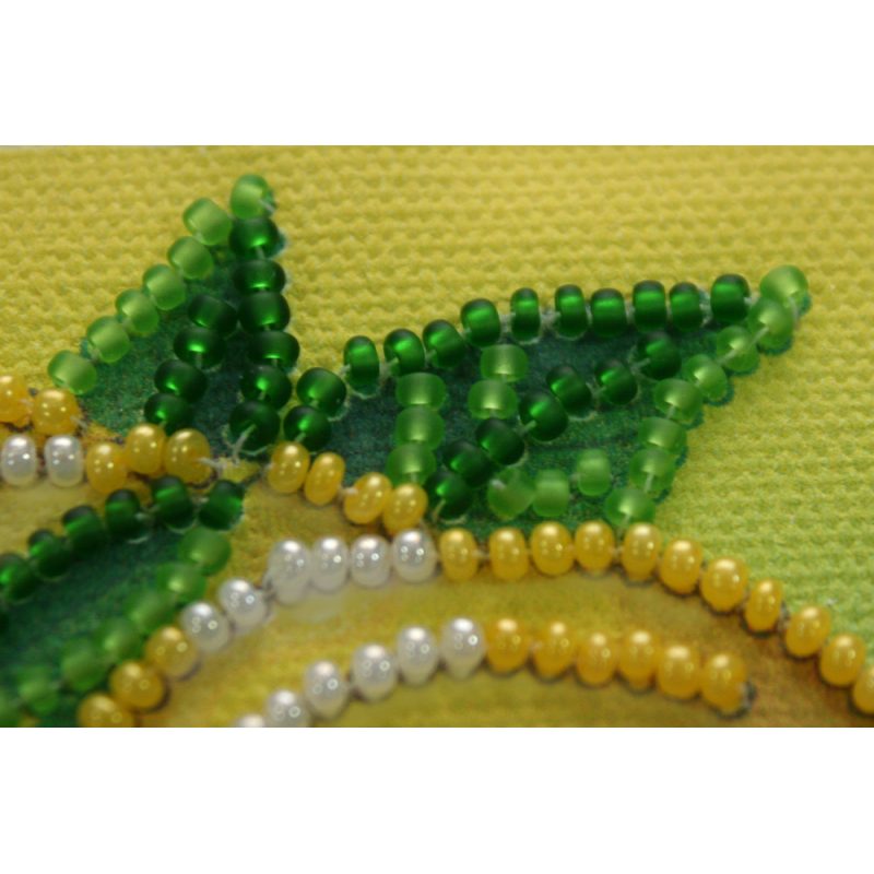 Bead Embroidery Magnet Kit "Cherry"