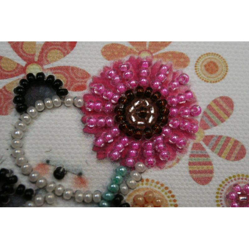 Bead Embroidery Magnet Kit "Bear and flowers"