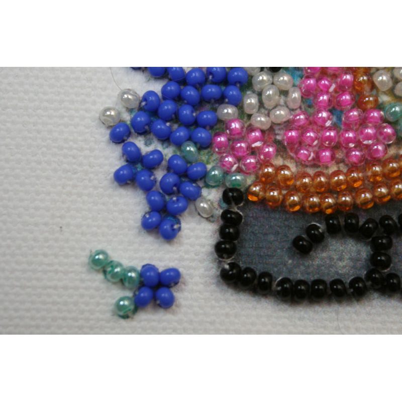 Bead Embroidery Magnet Kit "Bear and Forget-me-not"