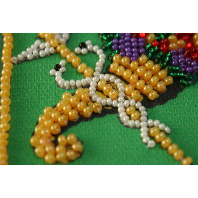 Bead Embroidery Magnet Kit "Kharkiv's coat of arms"