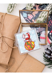 Bead Embroidery Magnet Kit "A little mouse-man"