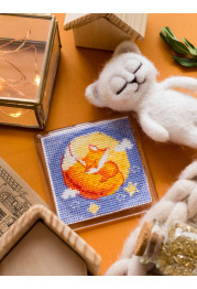 Bead Embroidery Magnet Kit "Sleepyhead with red-coloured hair"