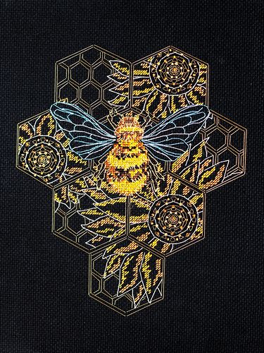 Cross Stitch Kit "Bee paradise"
